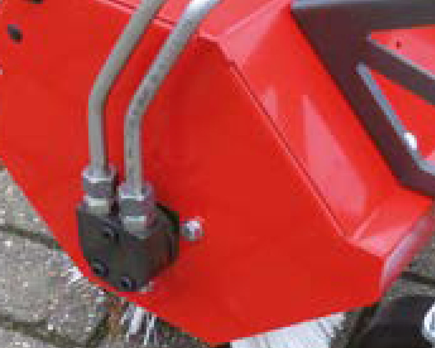 Wessels-Gartengeraete_KerstenMultitoolAxialkehrmaschineAufsatz_16