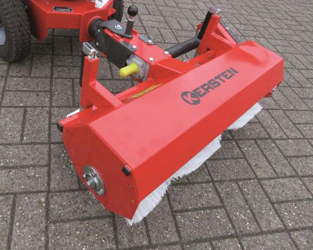 Wessels-Gartengeraete_KerstenMultitoolAxialkehrmaschineAufsatz_2