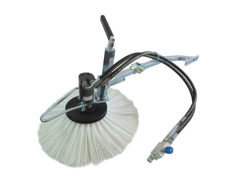 Wessels-Gartengeraete_KerstenMultitoolAxialkehrmaschineAufsatz_8