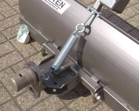 Wessels-Gartengeraete_KerstenMultitoolSchneeschildAufsatz_3