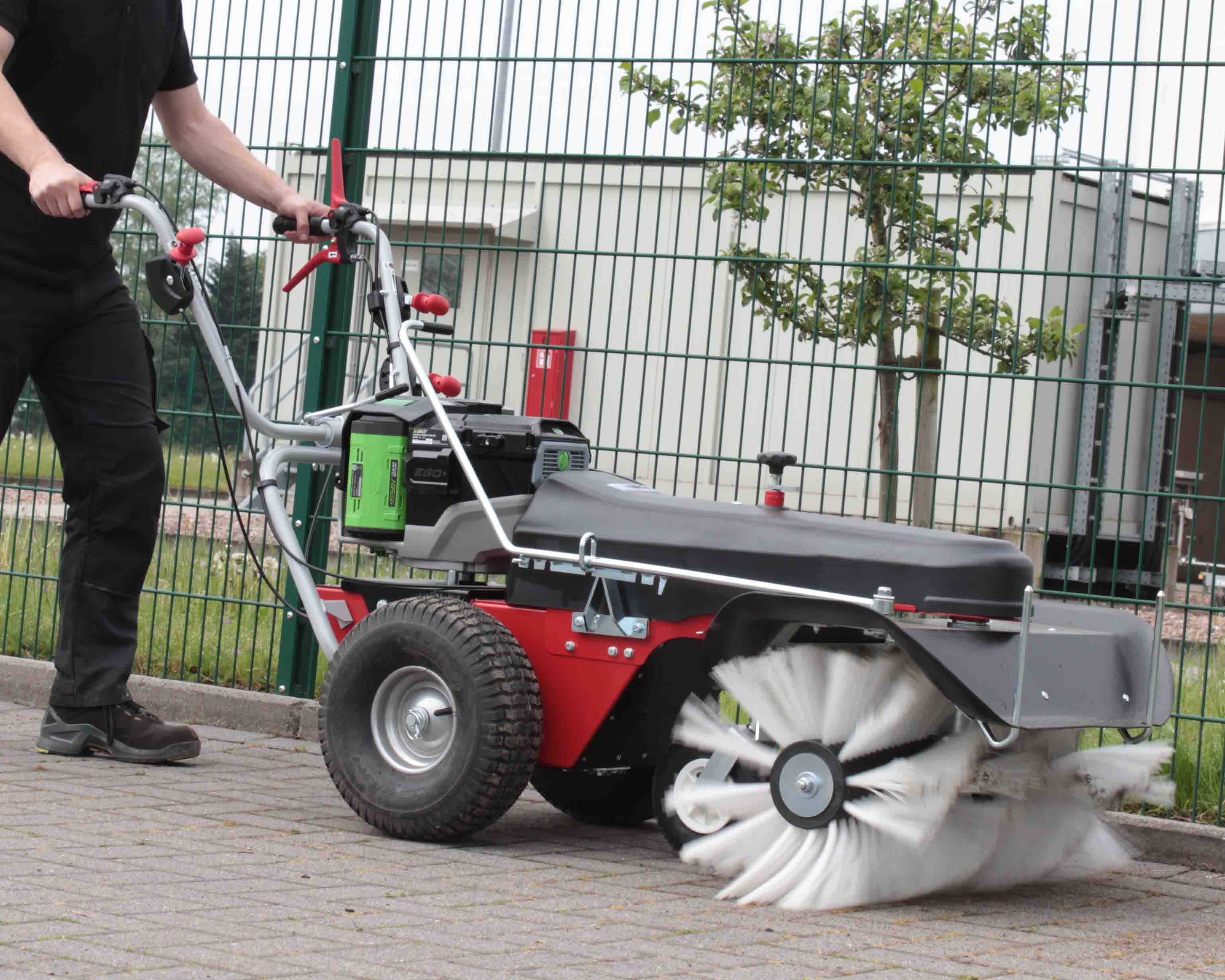 Wessels-Gartengeraete_Limpar82VARIO-EGO_2